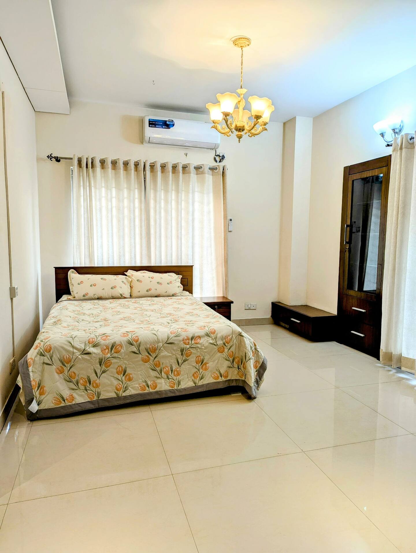 Semi-Furnished Apartment for Rent in Dhanmondi Additional Image